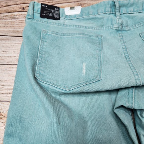 Gap 1969 Women's Jeans 32T Light Blue Always Skinny Stone Wash Denim Cuffed Hem - Picture 13 of 13